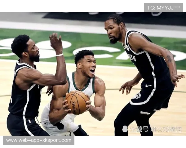 雄鹿险胜之夜:弗拉格生涯首秀成转折点 雄鹿险胜之夜:弗拉格生涯首秀成转折点