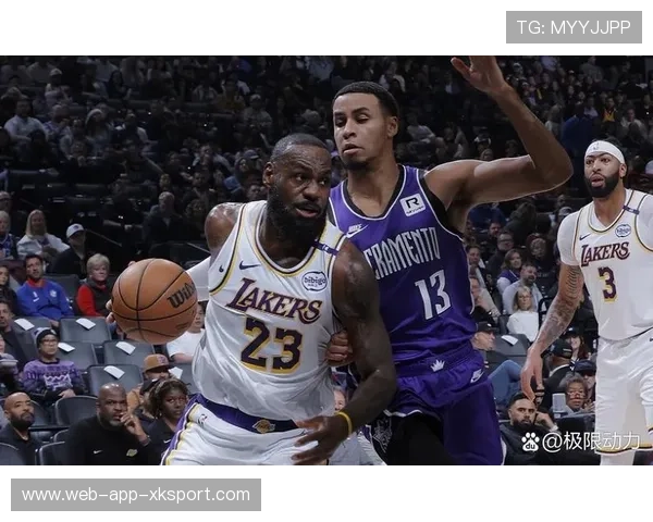 国王被球队放弃中场断层:背后的风险与未来的突破 国王被球队放弃中场断层:背后的风险与未来的突破