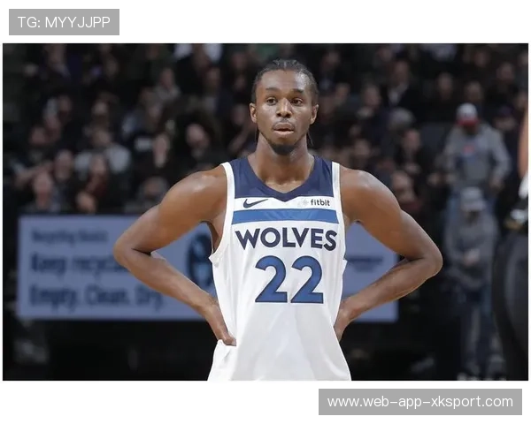 维金斯变向突破欧洲步得分轻盈流畅 维金斯变向突破欧洲步得分轻盈流畅