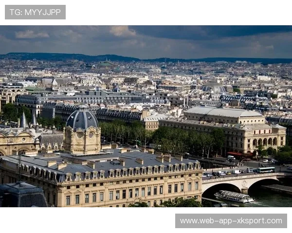 巴黎整体推进形成强力压迫:城市叙事下的机会与挑战 巴黎整体推进形成强力压迫:城市叙事下的机会与挑战